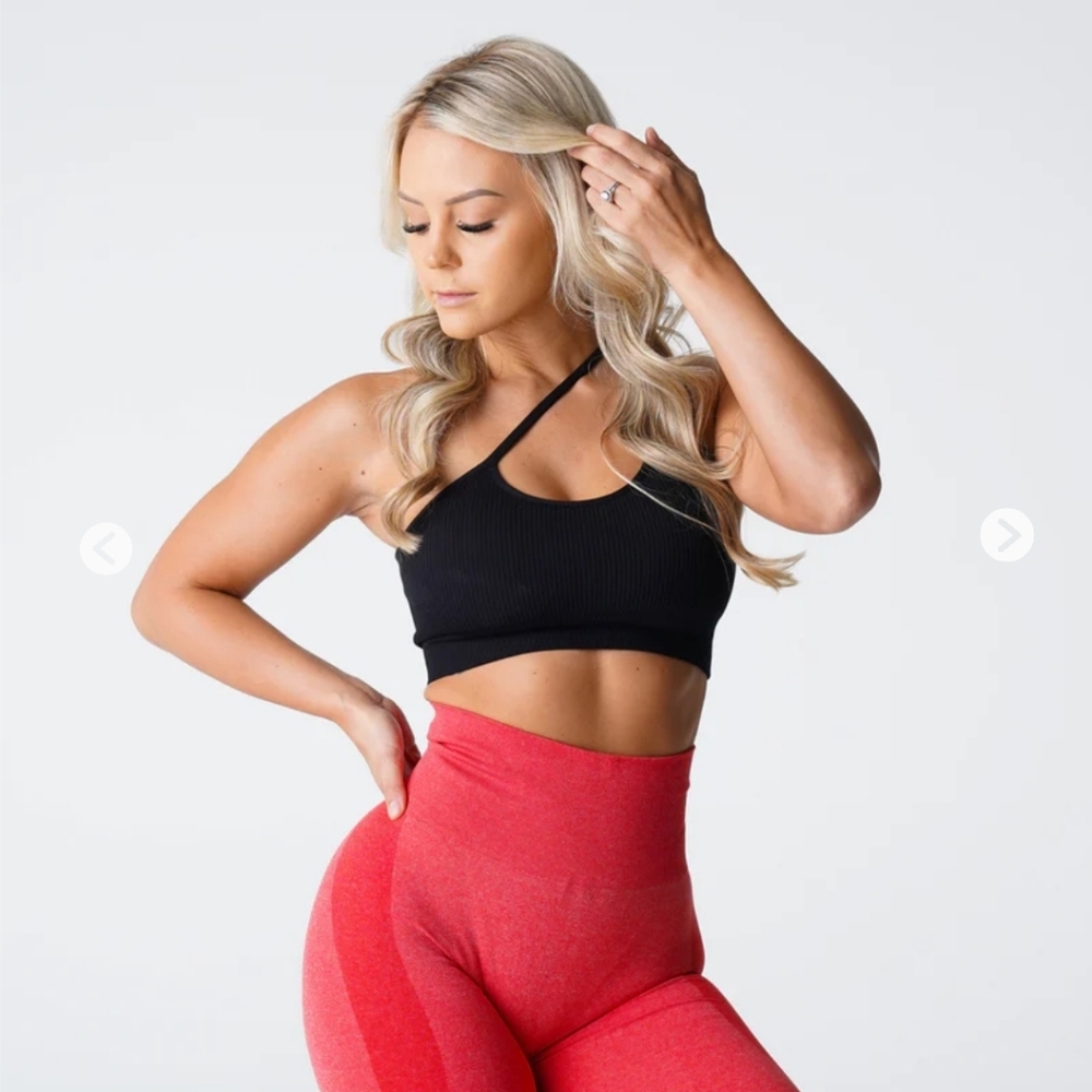 NVGTN - Streamline Seamless Sports Bra - Medium